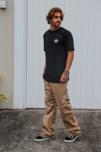 produto-camiseta-basica-worldwide-good-times-preta-7150