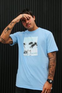 produto-camiseta-basica-tropical-palms-good-times-azul-7961