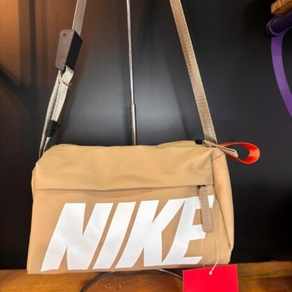Bolsa Esportiva Nike - Caqui