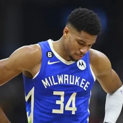 Milwaukee Bucks_Blue_Antetokounmpo