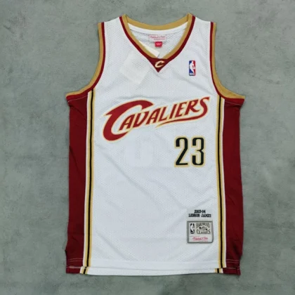 CLEVERLAND CAVALIERS_White_Lebron