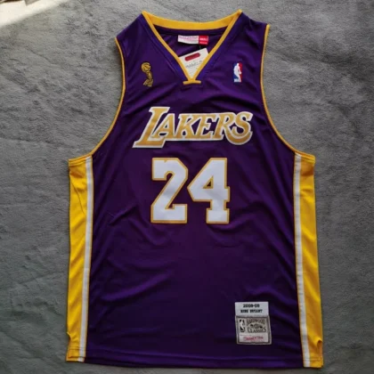 LAKERS_PURPLE_KOBEBRYANT