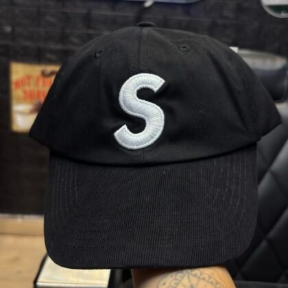 Boné Supreme S Logo Preto